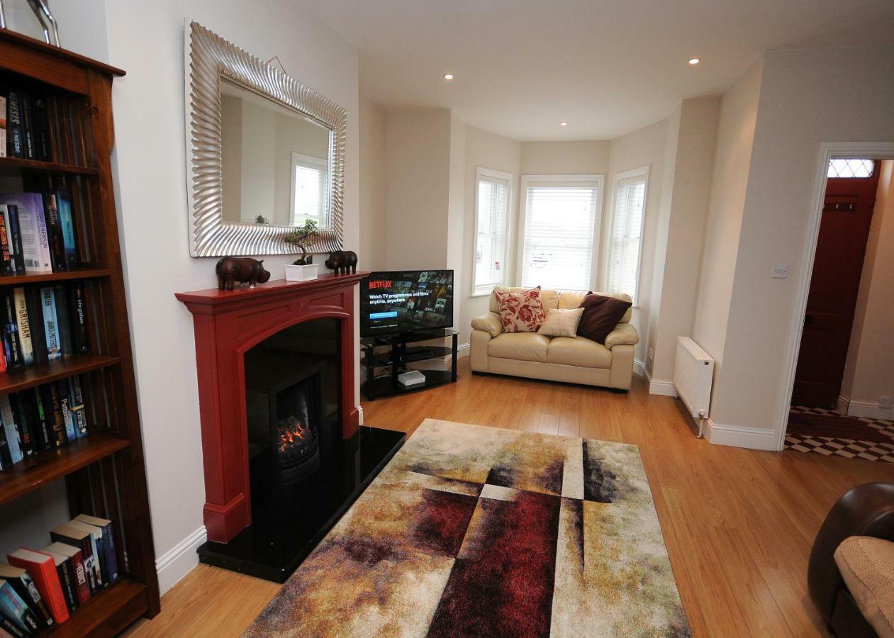 5 College Crescent Lejlighed Galway Eksteriør billede